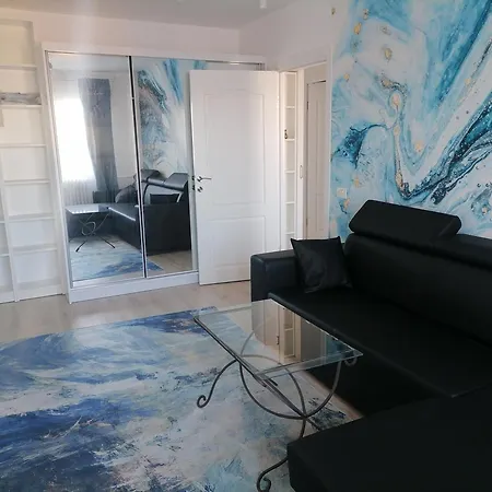Apartment Luxury 4-rooms, 2-bathrooms, Obor Area